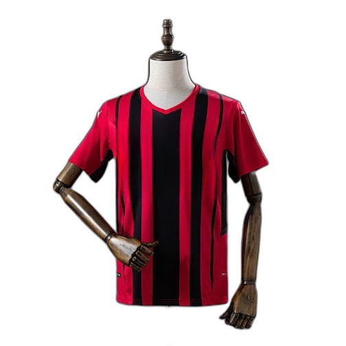 Milan 2021/22 - Edición Retro